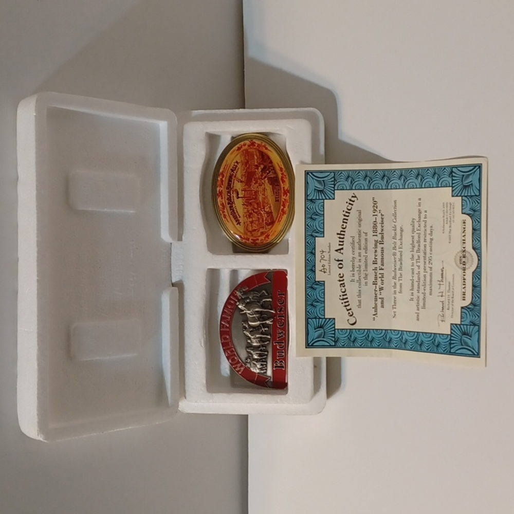 NIB The Bradford Exchange Anheuser-Busch/ Budweiser Belt Buckle Set w/COA - Gift